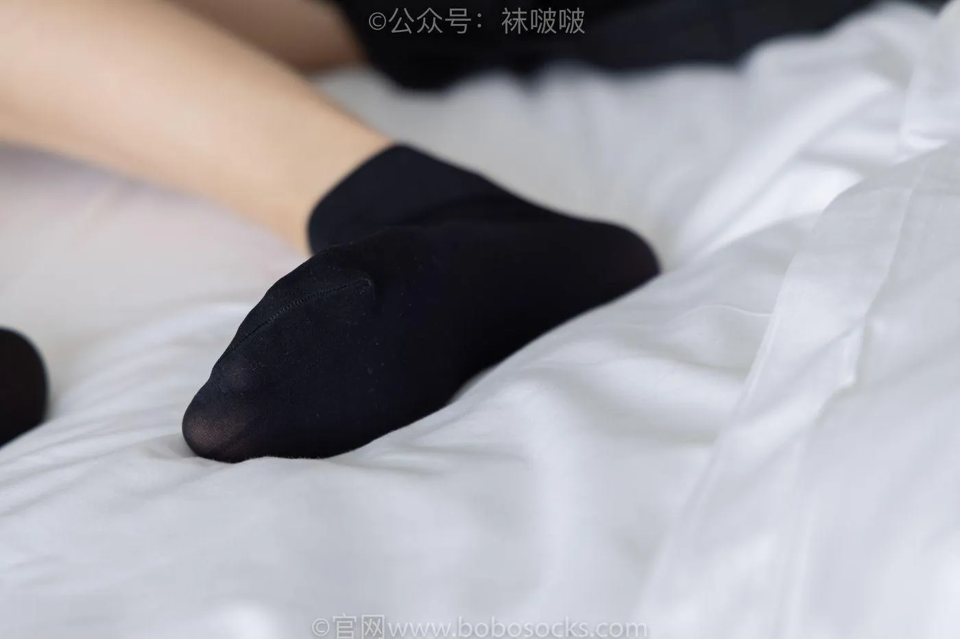 [BoBoSocks袜啵啵]NO.033 稚予-贝壳头、天鹅绒黑袜、天鹅绒白袜 [154P]插图2